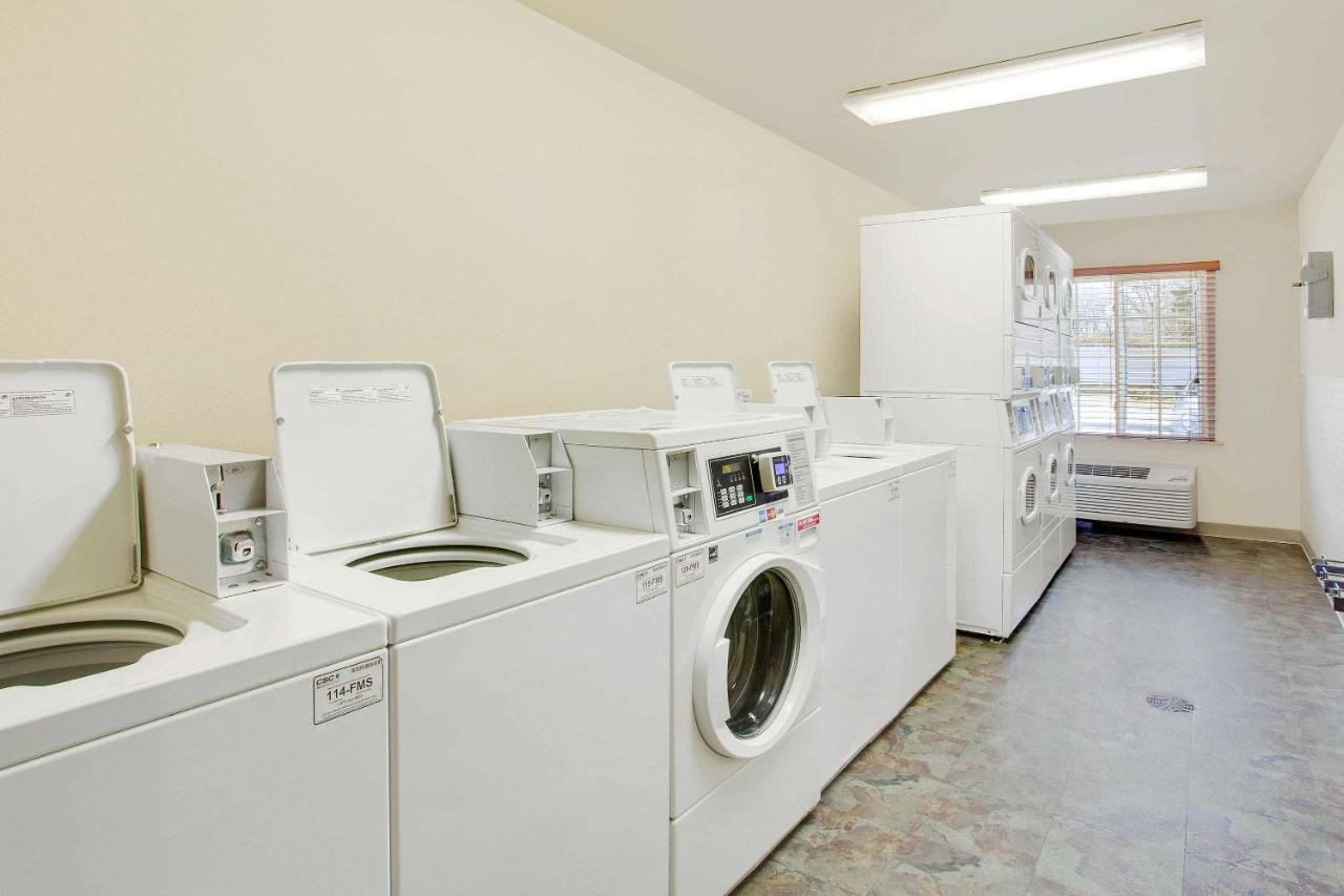 Woodspring Suites Washington Dc Andrews Afb Камп Спрингс Екстериор снимка